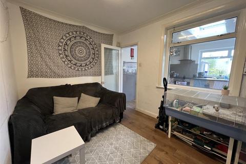 4 bedroom terraced house to rent, Eighth Avenue, Bristol, Gloucestershire, Bristol BS7