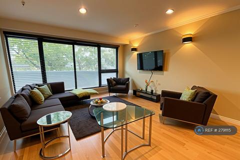undefined, Gainsborough Court, London, SE21