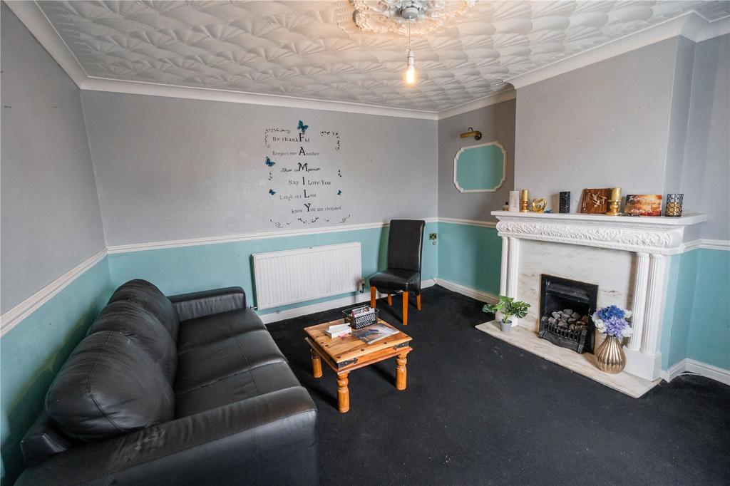 Living Room (2)