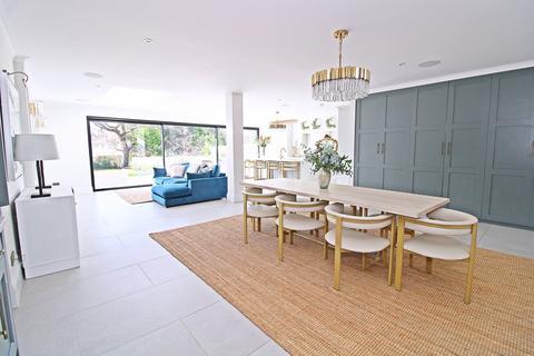 5 bedroom detached house for sale, Malmains Way, Park Langley, Beckenham, BR3