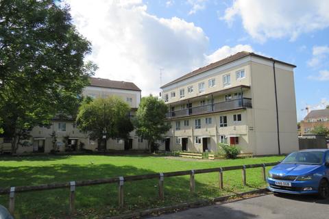 3 bedroom flat for sale, Brookwood Road, Hounslow TW3