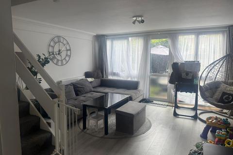 3 bedroom flat for sale, Brookwood Road, Hounslow TW3