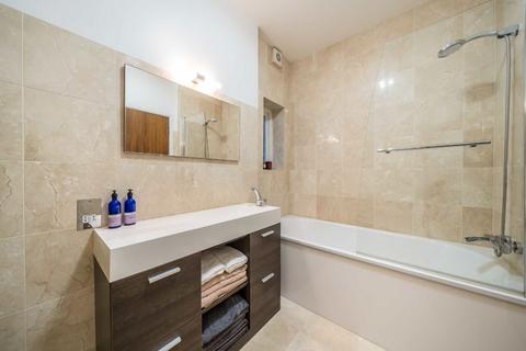 2 bedroom flat for sale, Cambridge Gardens, London W10
