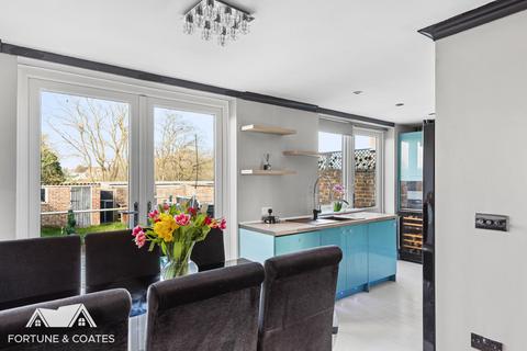 3 bedroom end of terrace house for sale, Willowfield, Harlow