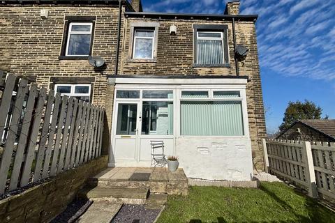 3 bedroom end of terrace house for sale, Old Road, Bradford BD7