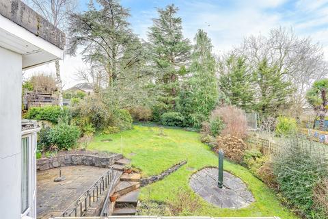 undefined, Cefn Coed Gardens, Cardiff