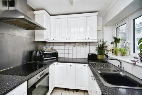 2 bedroom apartment to rent, Bowring Way, BRIGHTON
