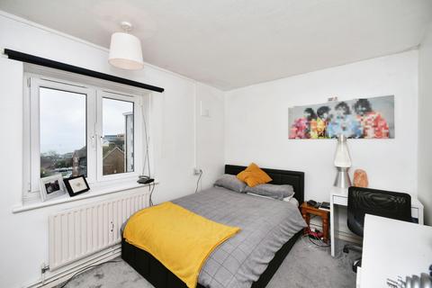 2 bedroom apartment to rent, Bowring Way, BRIGHTON