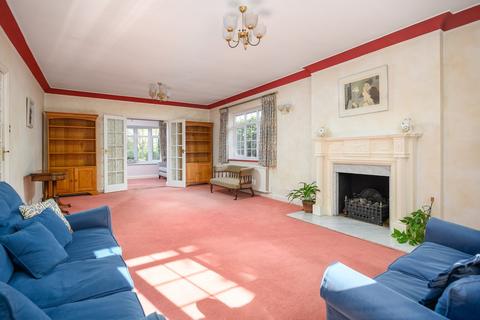 undefined, Ireton Avenue, Ashley Park, Walton-on-Thames, KT12