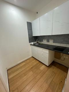 1 bedroom flat to rent, Budoch Drive, Seven Kings, IG3