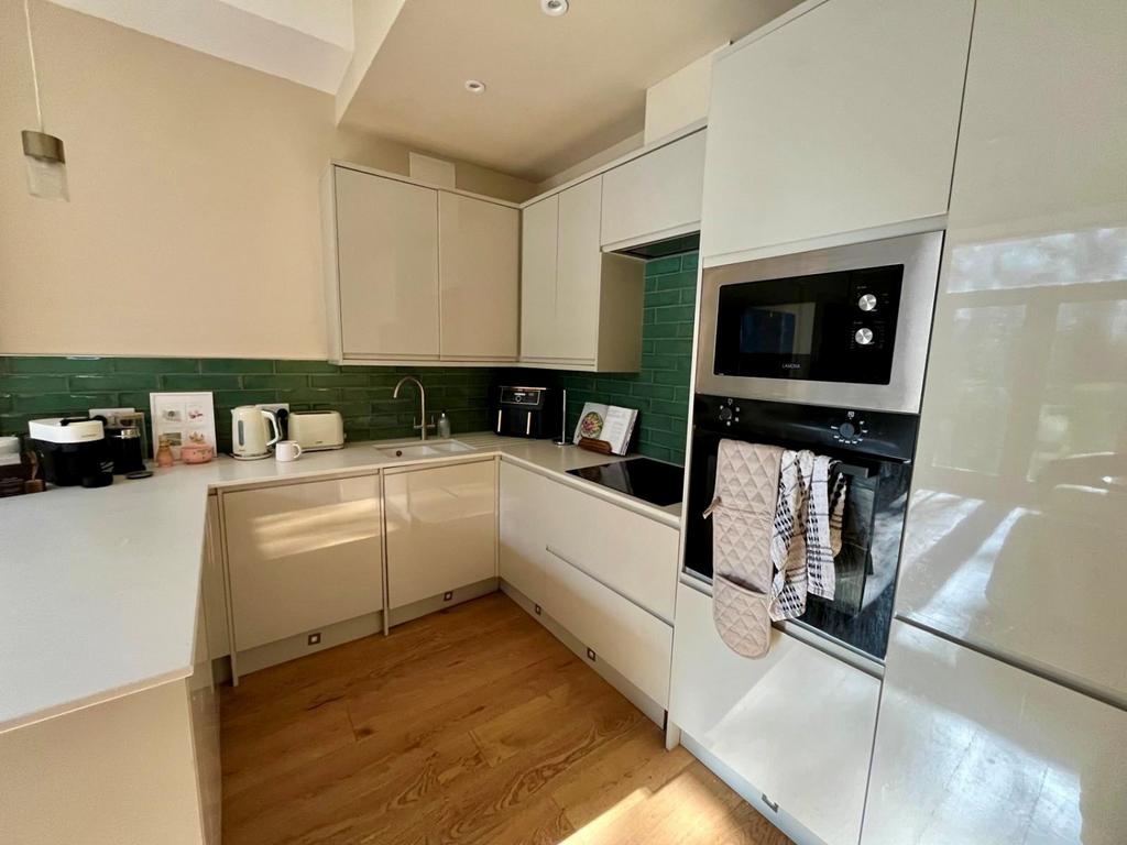 Kitchen 2