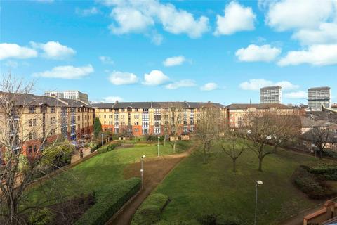 2 bedroom flat for sale, Old Rutherglen Road, GLASGOW, Lanarkshire, G5
