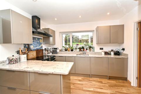 5 bedroom detached house for sale, Roffrey Avenue, Eastbourne