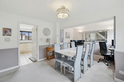 3 bedroom semi-detached house for sale, Thurnham Way, Tadworth KT20