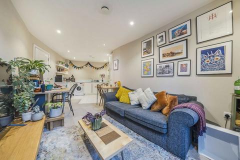 1 bedroom flat to rent, Magdalen Road, London SW18