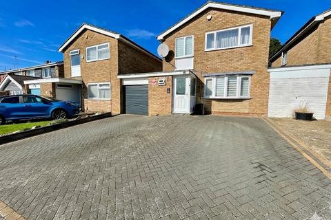 undefined, Redgrave Gardens, Luton, Bedfordshire, LU3 3QN