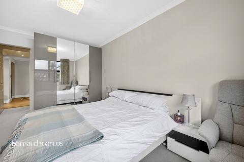 2 bedroom flat for sale, Lyonsdown Road, Barnet