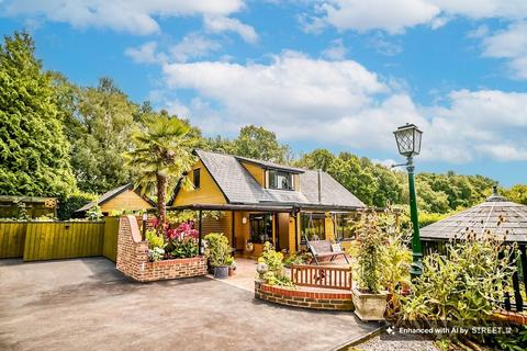 3 bedroom detached bungalow for sale, Sandrock Hill, Sedlescombe, TN33