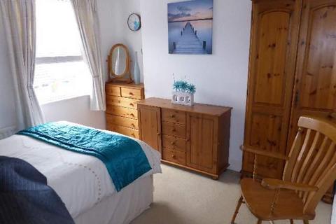 3 bedroom townhouse for sale, Granville Street, Kettering