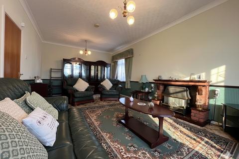 undefined, Locarno Avenue, Luton, Bedfordshire, LU4 9EJ