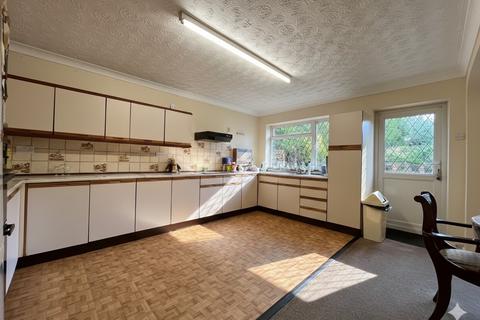 undefined, Locarno Avenue, Luton, Bedfordshire, LU4 9EJ