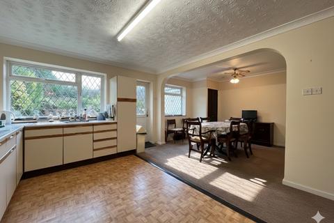undefined, Locarno Avenue, Luton, Bedfordshire, LU4 9EJ