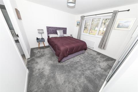 5 bedroom detached house for sale, Laid crescent, Glenrothes