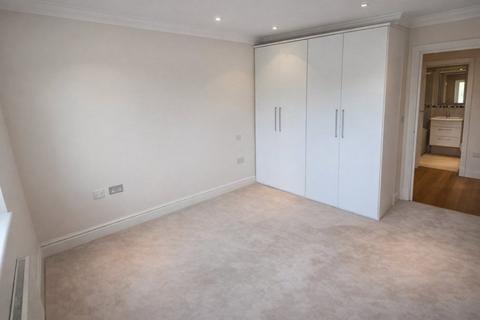 2 bedroom flat to rent, Regents Park Road, Finchley N3