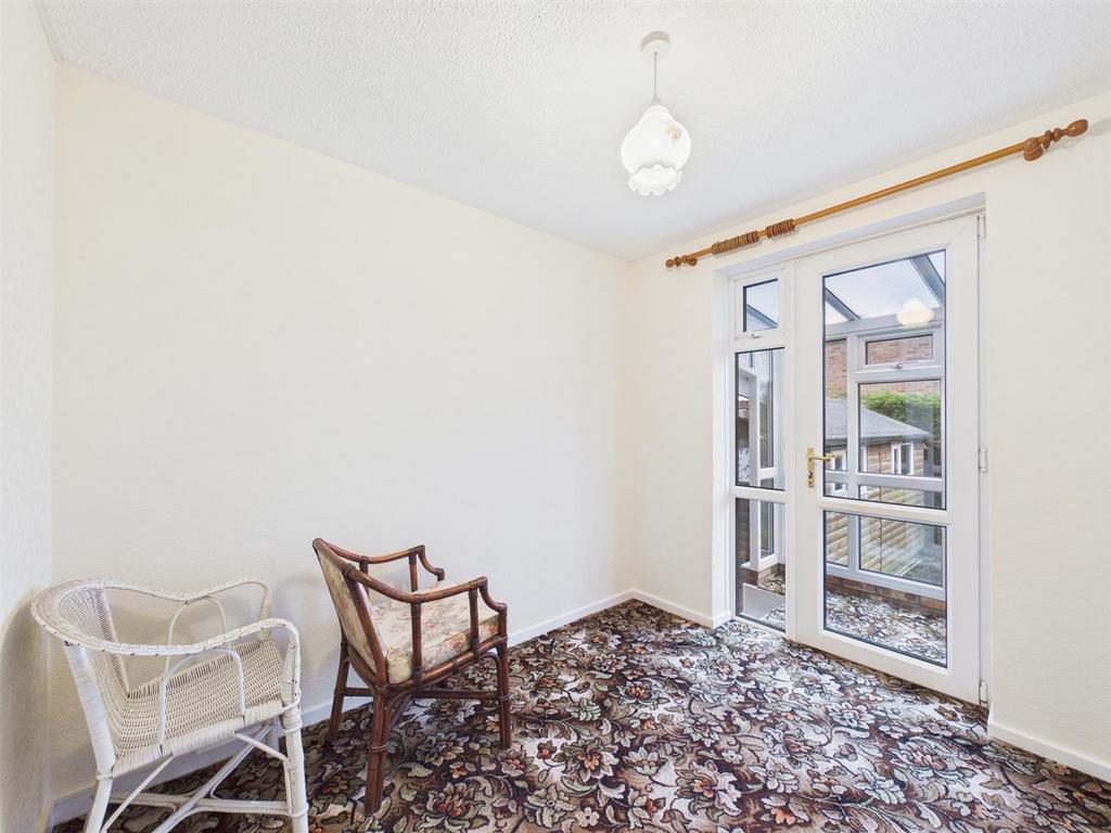 Bedroom: