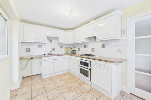 2 bedroom semi-detached bungalow for sale, Trentham Close, Bridlington