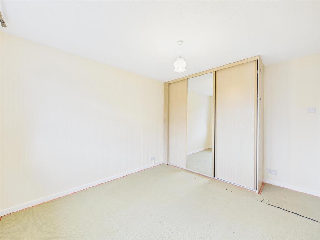 Bedroom: