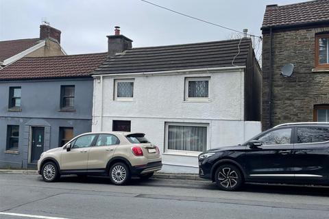 3 bedroom semi-detached house for sale, Millfield Road, Llanelli