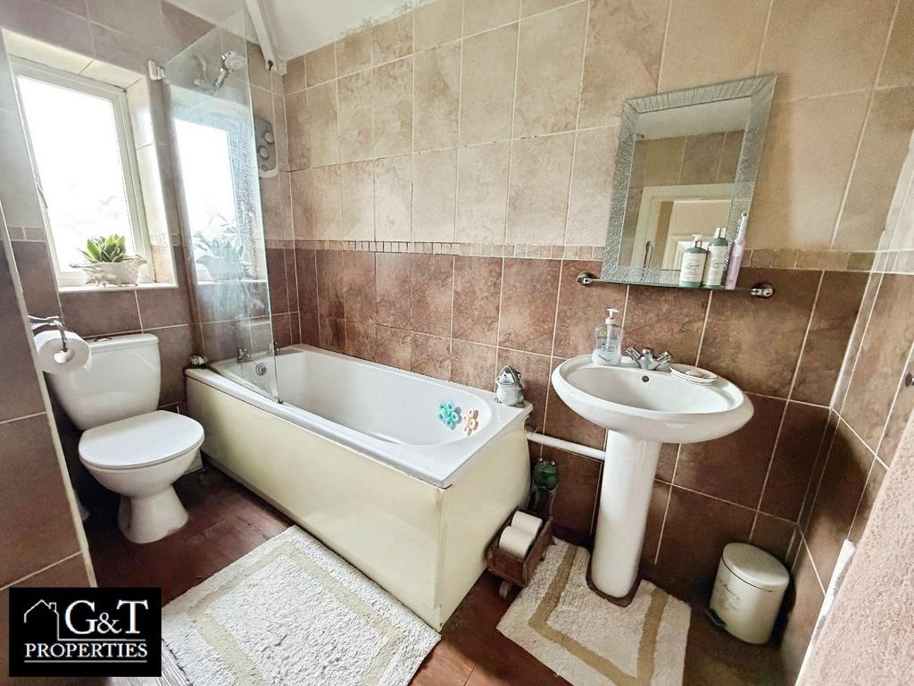 Family bathroom