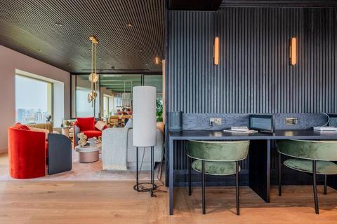 2 bedroom apartment for sale, Starboard Way, London E16