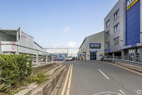 Warehouse to rent, Bugsbys Way London SE7 7SF