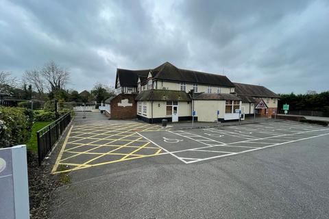 Restaurant to rent, Ickenham Rd Ruislip HA4 7DR