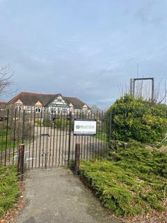 Restaurant to rent, Ickenham Rd Ruislip HA4 7DR