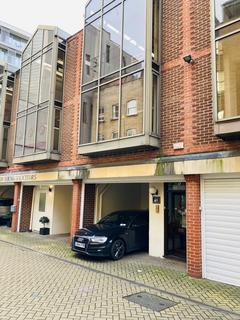 Retail property (high street) for sale, 3 Crescent Stables London SW15 2TN