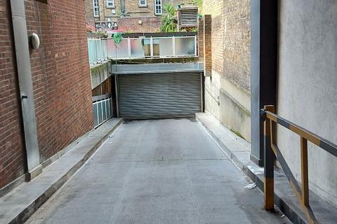 Mixed use to rent, 24 Eagle St London WC1V 6LJ