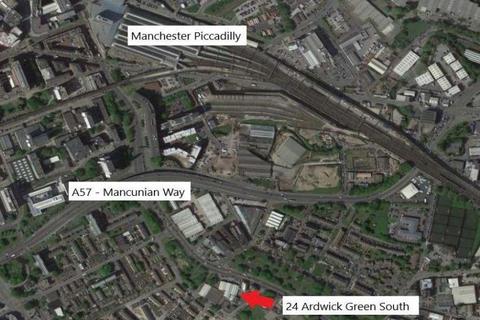 Garage to rent, 22-24 Ardwick Green S Manchester M13 9XE
