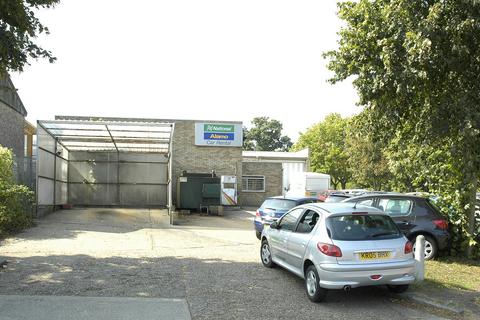 Industrial development to rent, 39 Crompton Rd Stevenage SG1 2EE