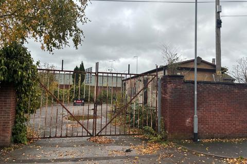 Distribution warehouse to rent, 29 North St Stoke On Trent ST4 7DQ