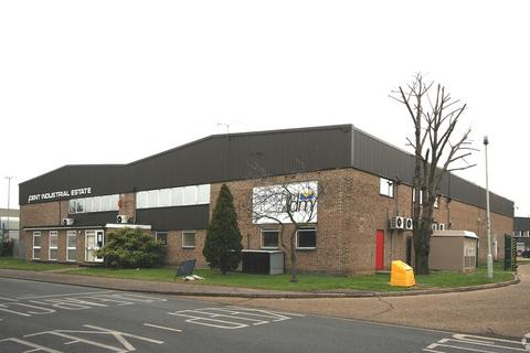 Warehouse to rent, Pindar Rd Hoddesdon EN11 0SF