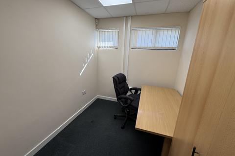 Mixed use to rent, Blackburn Rd Dunstable LU5 5BQ