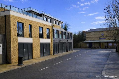 Retail property (high street) to rent, Warwick Rd West Drayton UB7 9BS