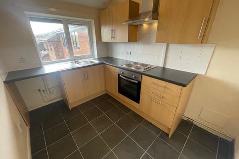 2 bedroom flat to rent, Oakash Court, NOTTINGHAM, NG16