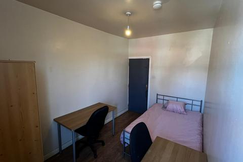 1 bedroom in a house share to rent, Dawlish Road, Birmingham B29