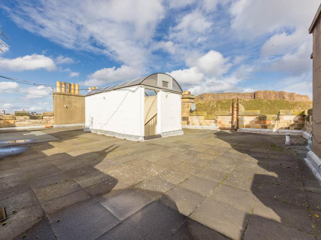 77750 St Leonards St-0