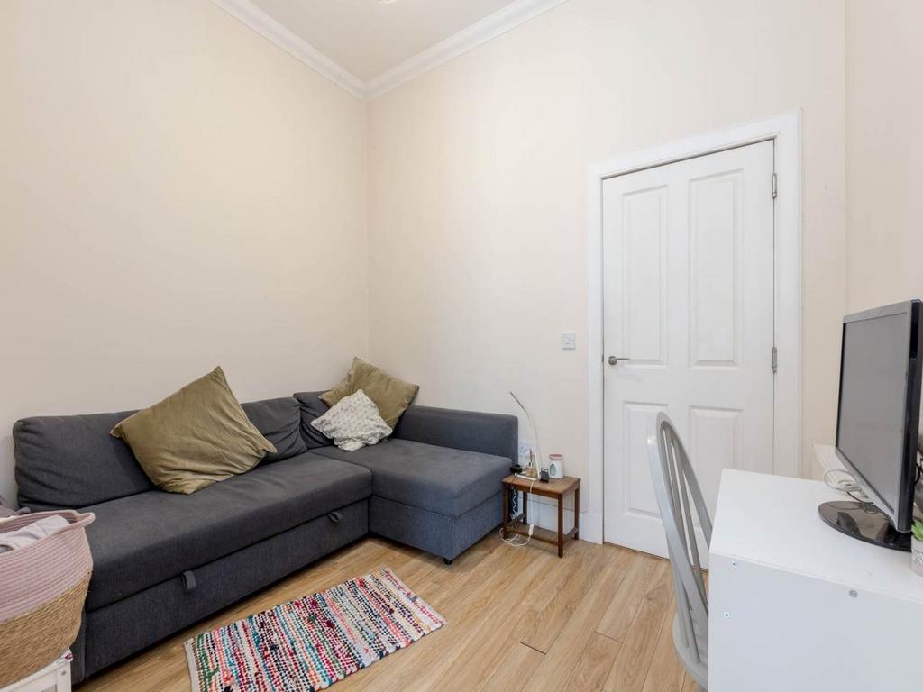 77750 St Leonards St-0