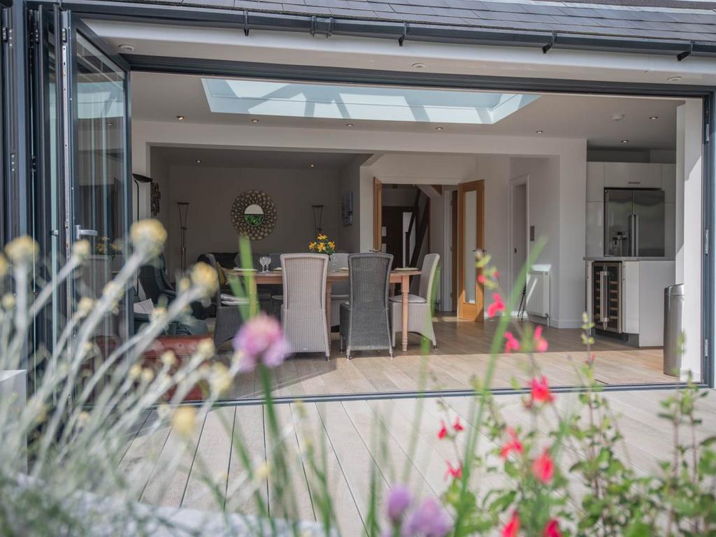 6 wickfield bi-foldi